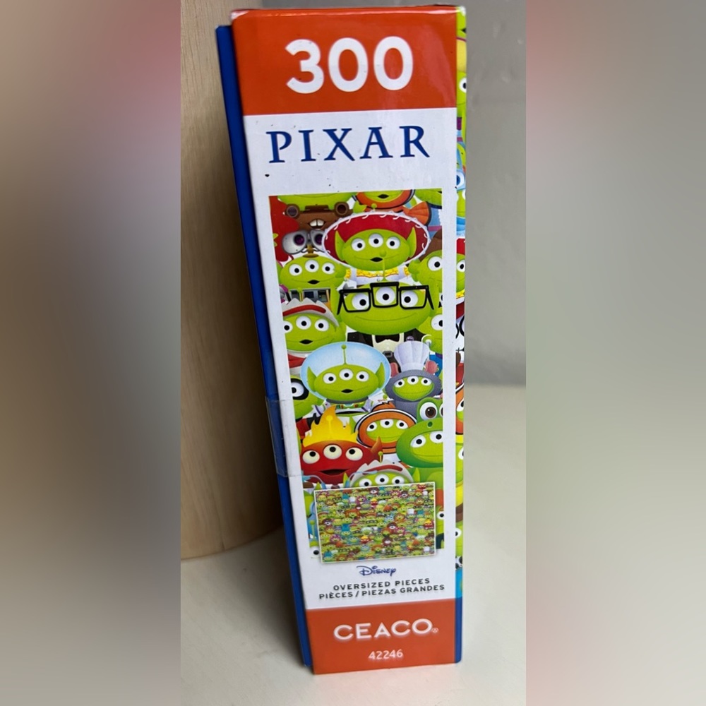 NIB Disney Pixar Alien 300 pc puzzle - Picture 2 of 3